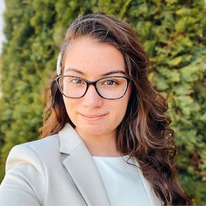 Meet your Posher, Raquel